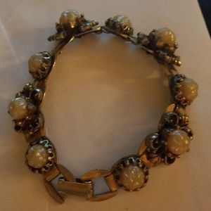 Vintage faux pearl bracelet gold tone 7 in Long